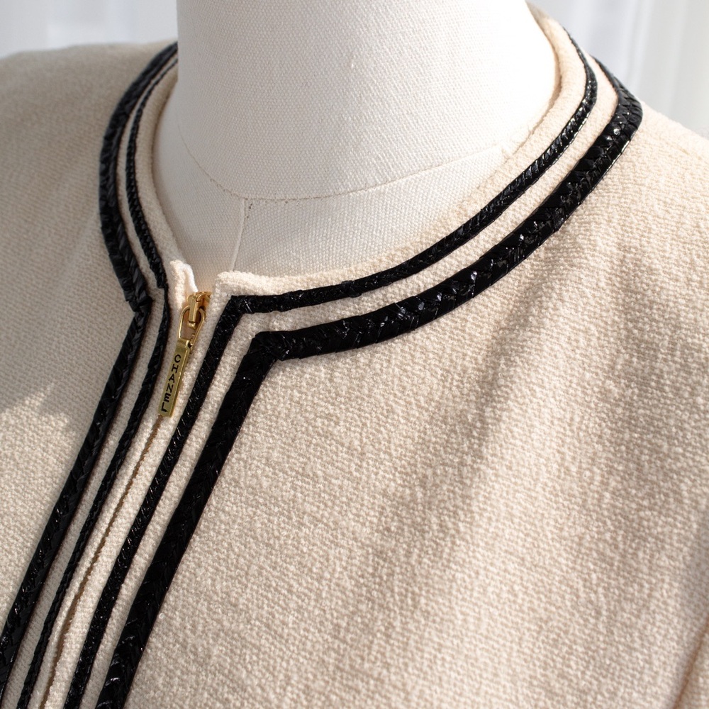 Chanel Vintage S/S 1995 Ivory Ecru Black Gold Zip Tweed 95P Jacket - Picture 11 of 15